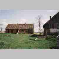 070-1034 Agnesenhof im Mai 1992 - Hier wurden eindeutig die Dachziegel abgetragen .JPG
